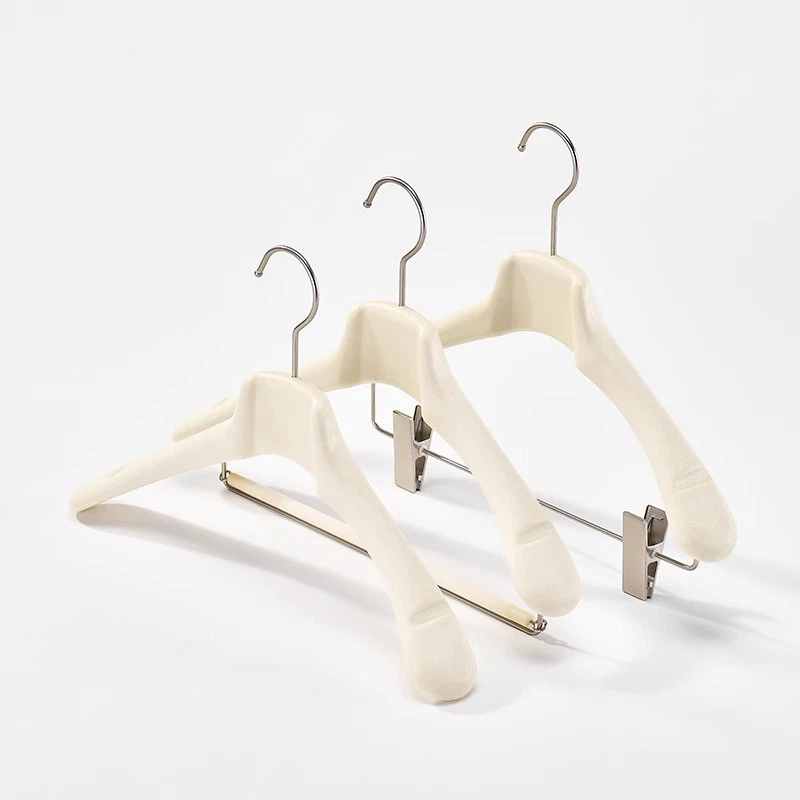 thick white plastic hangers Wholesale